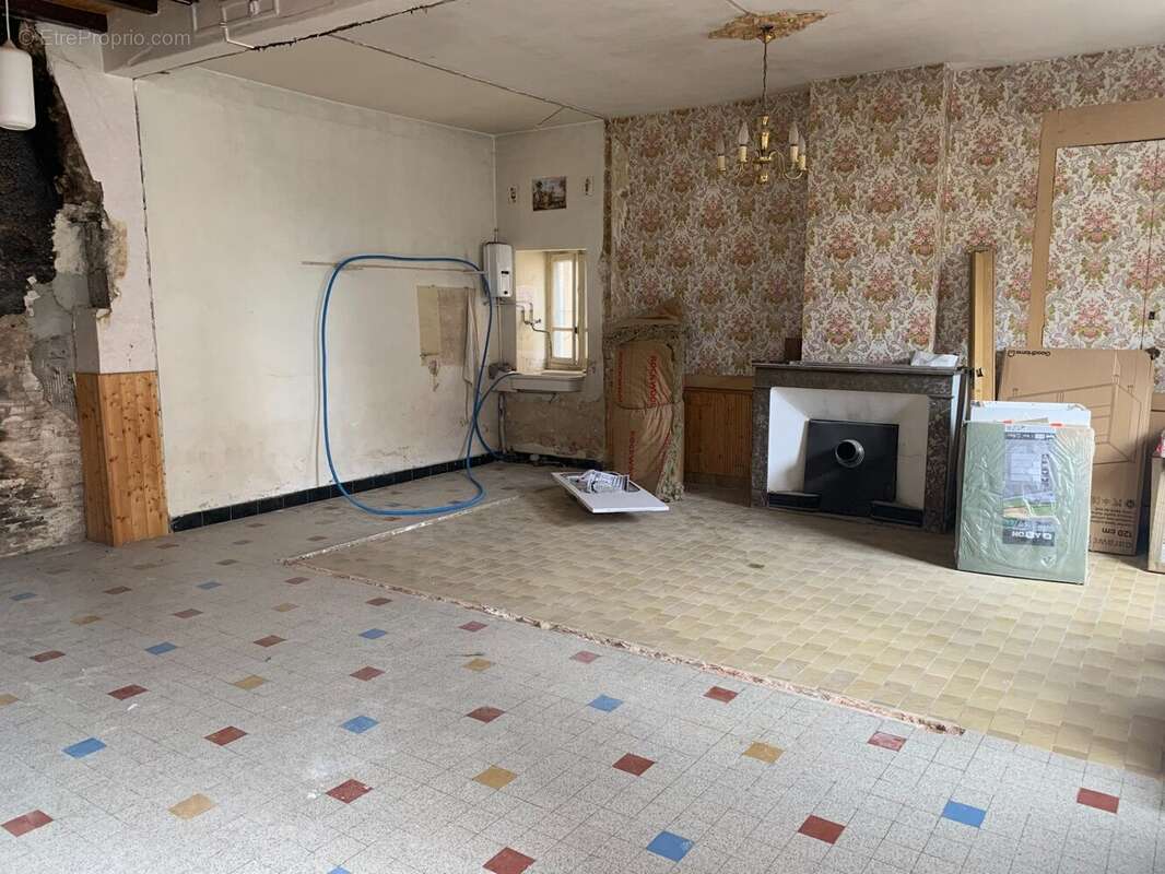 Maison à MONTRIGAUD