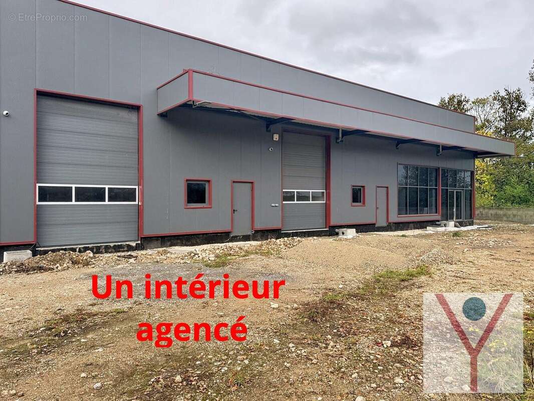 Nous vous accompagnons pour finaliser les travaux extérieurs - Commerce à MACON