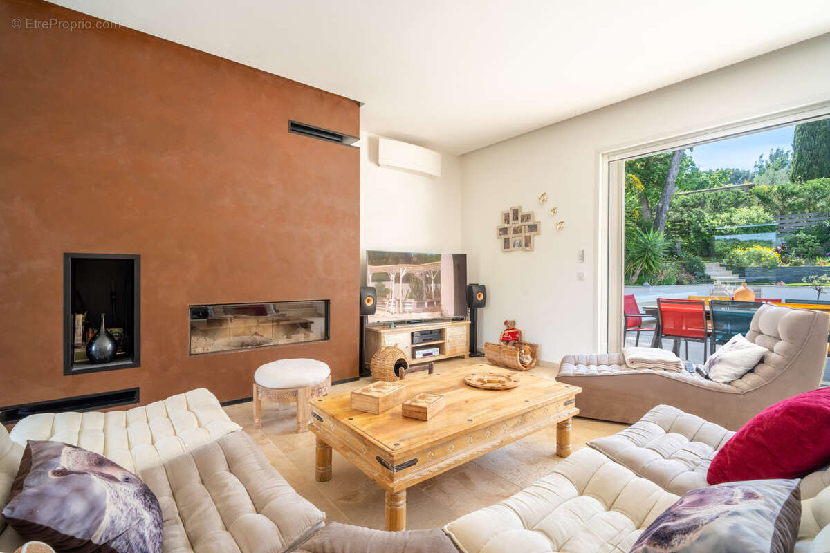 Maison à SIX-FOURS-LES-PLAGES