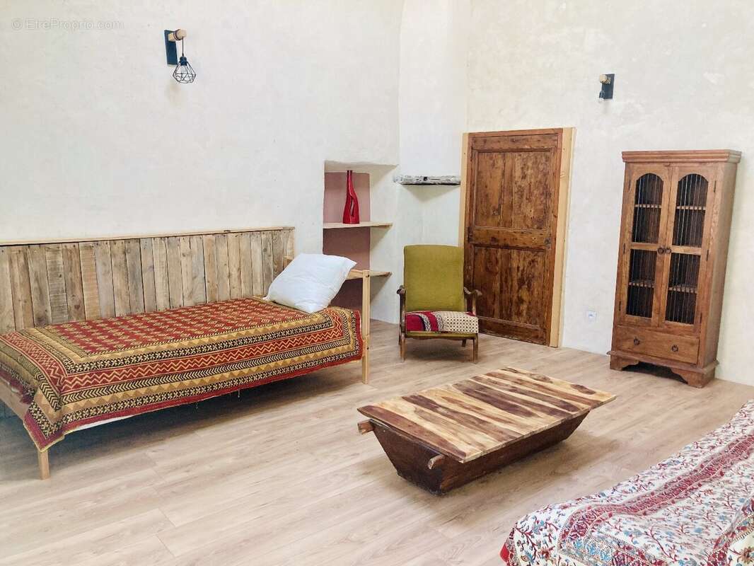 Maison à CROS