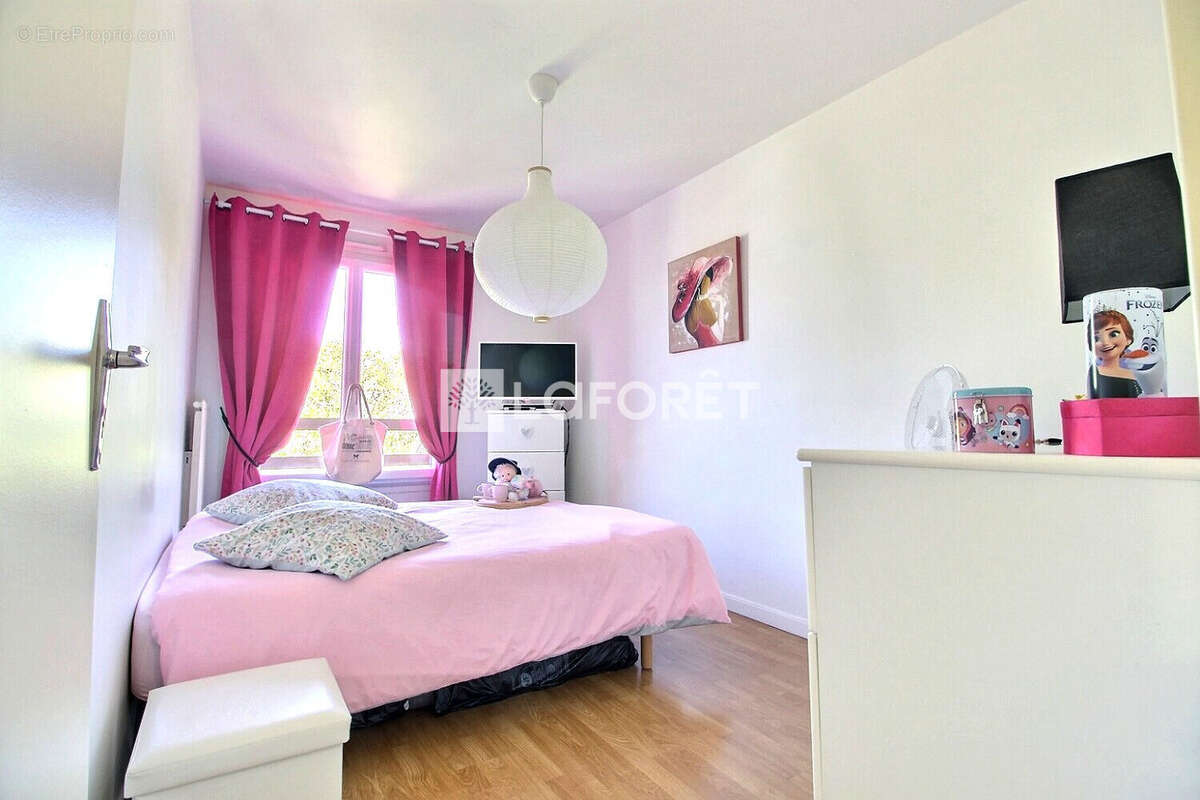 Appartement Gennevilliers 4 pièce(s) 83 m2 - photo 8