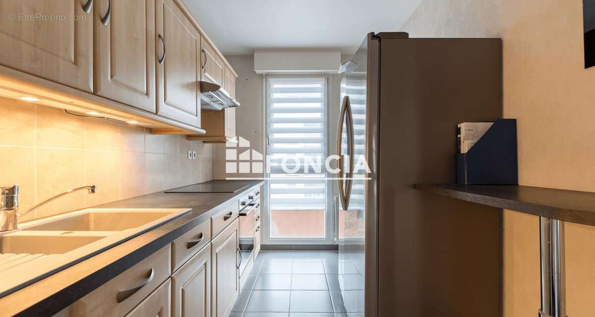 Appartement à DEVILLE-LES-ROUEN