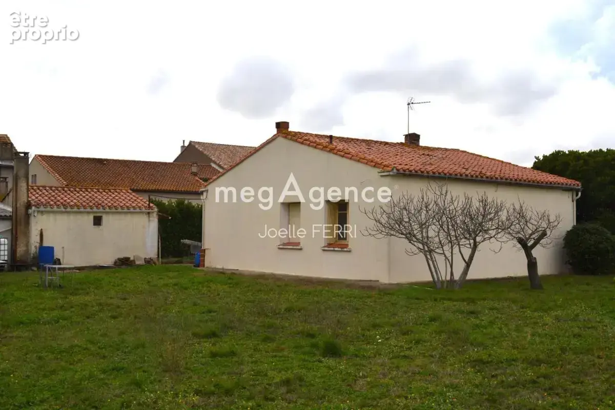 Villa 4 faces de plain pied sur un terrain de 1100 m2 - photo 5