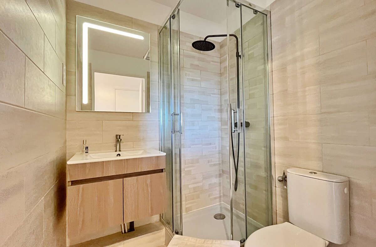 Appartement à MANDELIEU-LA-NAPOULE