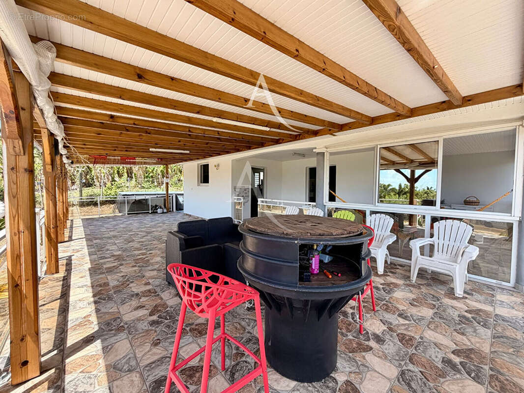 En EXCLUSIVITE: maison T4 + dépendance avec piscine au VAUCLIN. - photo 14