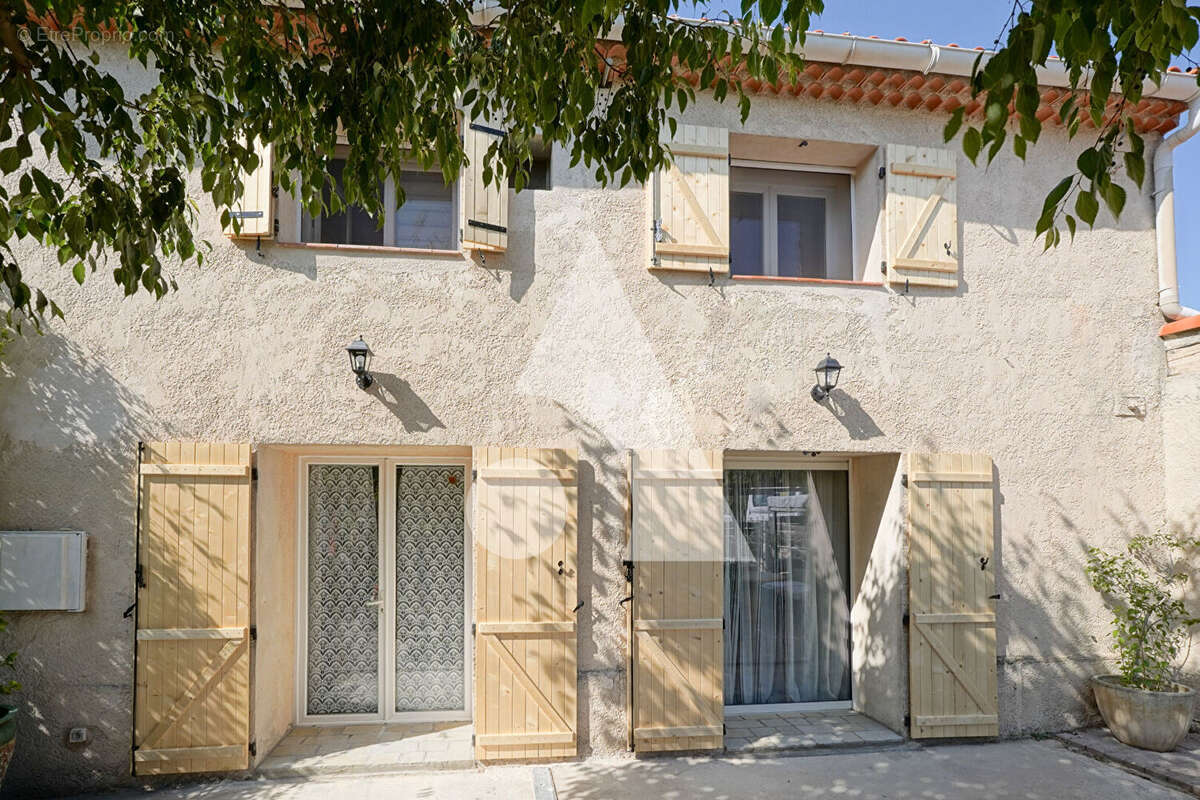 Mimet, maison T4 rénovée avec terrasses. - photo 2