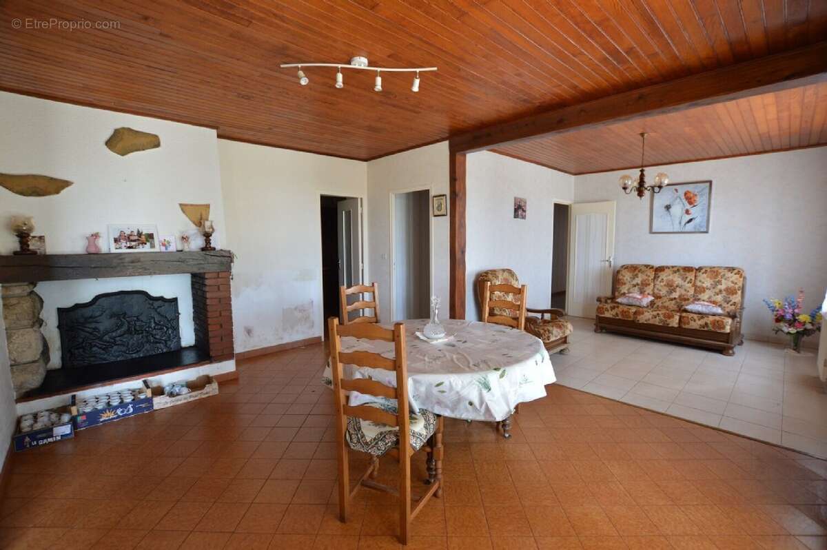 Maison à LEVIGNAC-DE-GUYENNE