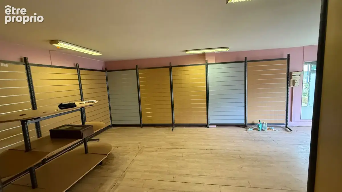 Appartement de 130 m2 sur 2 niveaux proche de deux métros et de la mairie - photo 4