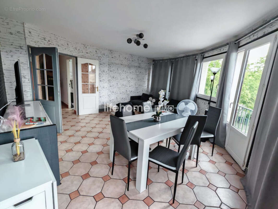Appartement 97 m² à Chateauroux  - photo 3