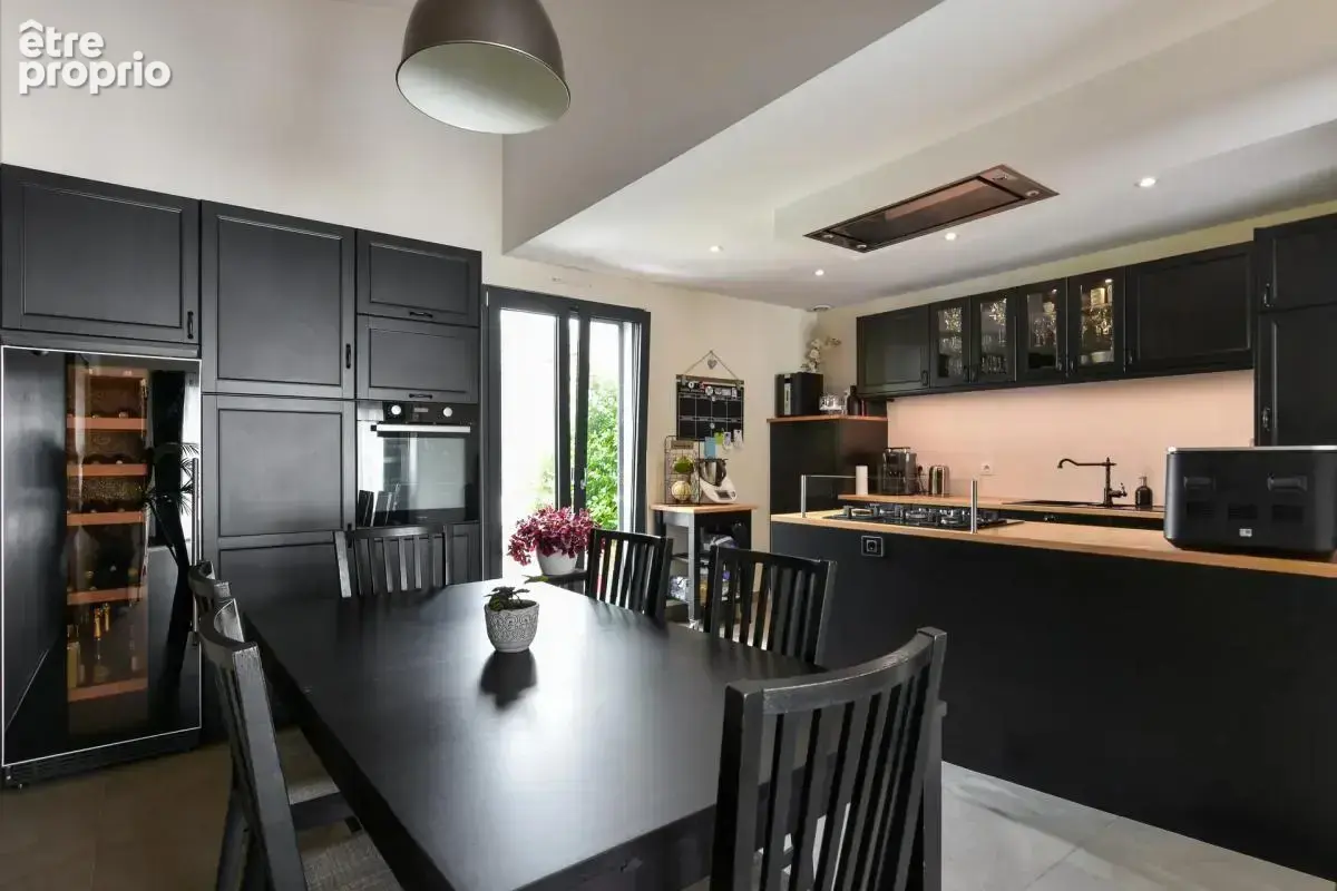 Maison de 6 pièces de 140 m² à Ville-en-Tardenois - photo 5