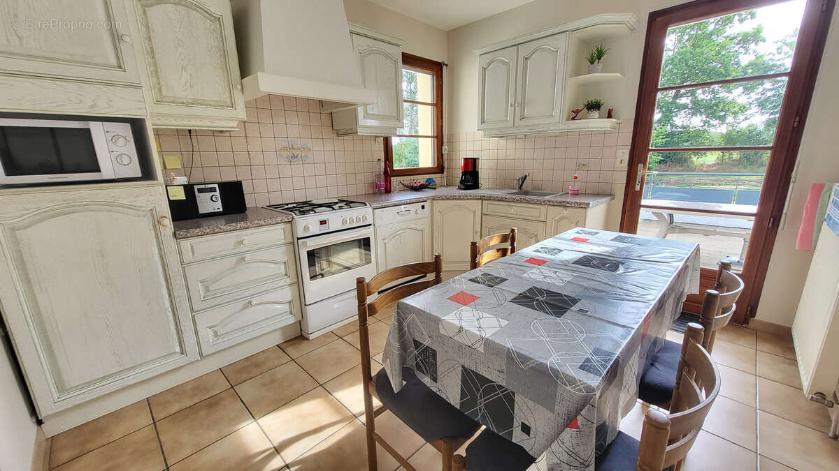 Maison en parfait état avec beau terrain - photo 5