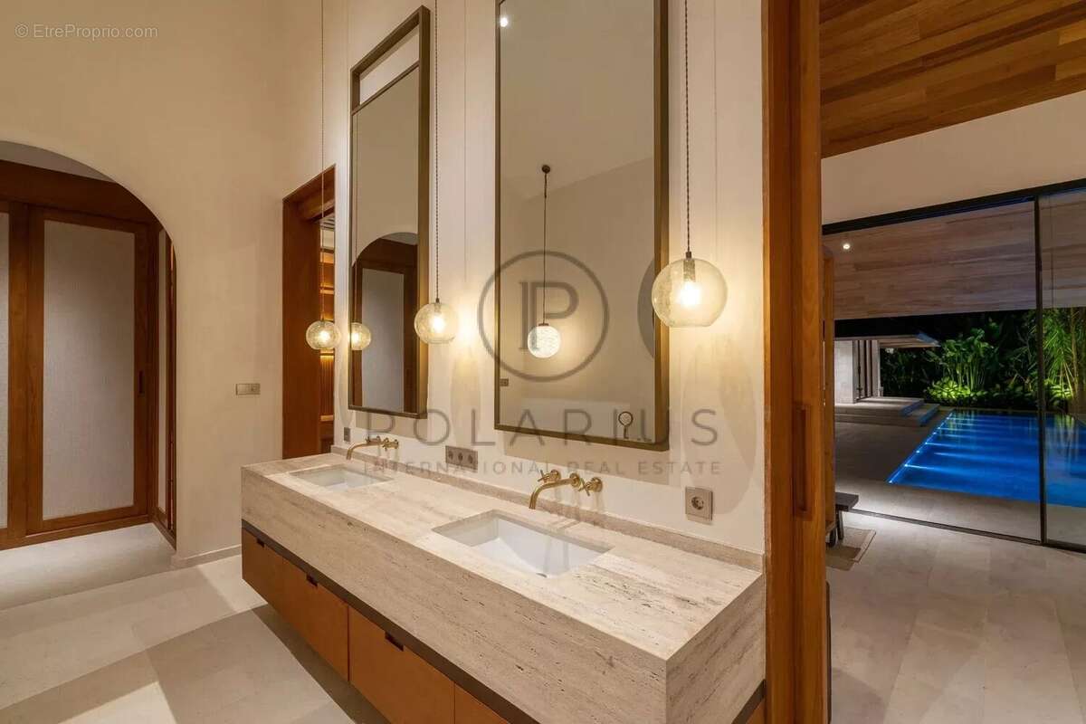 Villa exceptionnelle de 5 chambres à Pererenan  Vie en un seul niveau spacieuse et piscine privée de 20 mètres (Villa B) - photo 34