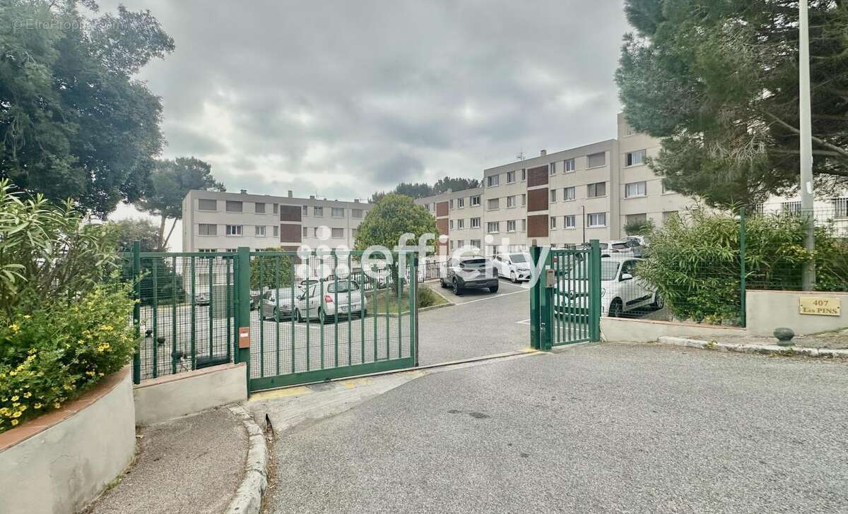 Appartement à VALLAURIS