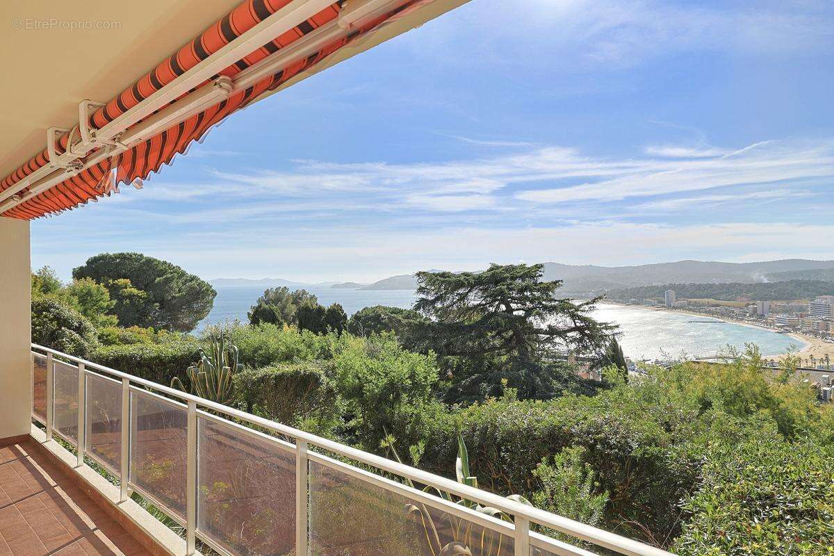 Appartement à LE LAVANDOU