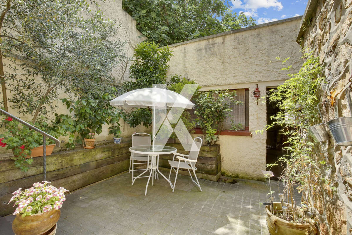 Terrasse avec accès garage - Maison à ARGENTEUIL