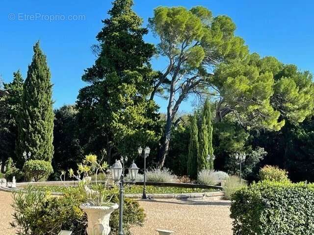 Maison à FONTVIEILLE