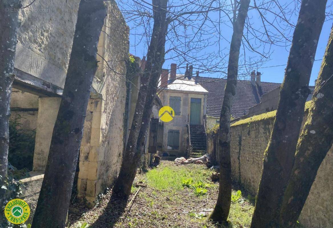 Maison à FOURCHAMBAULT