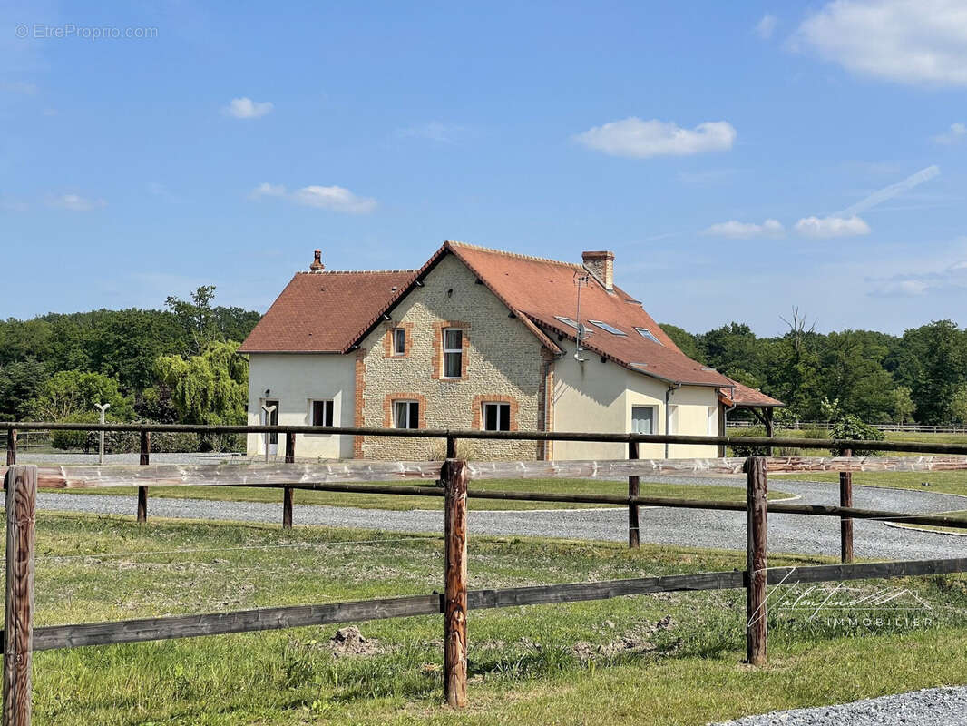 Maison à MONTREUIL-EN-AUGE