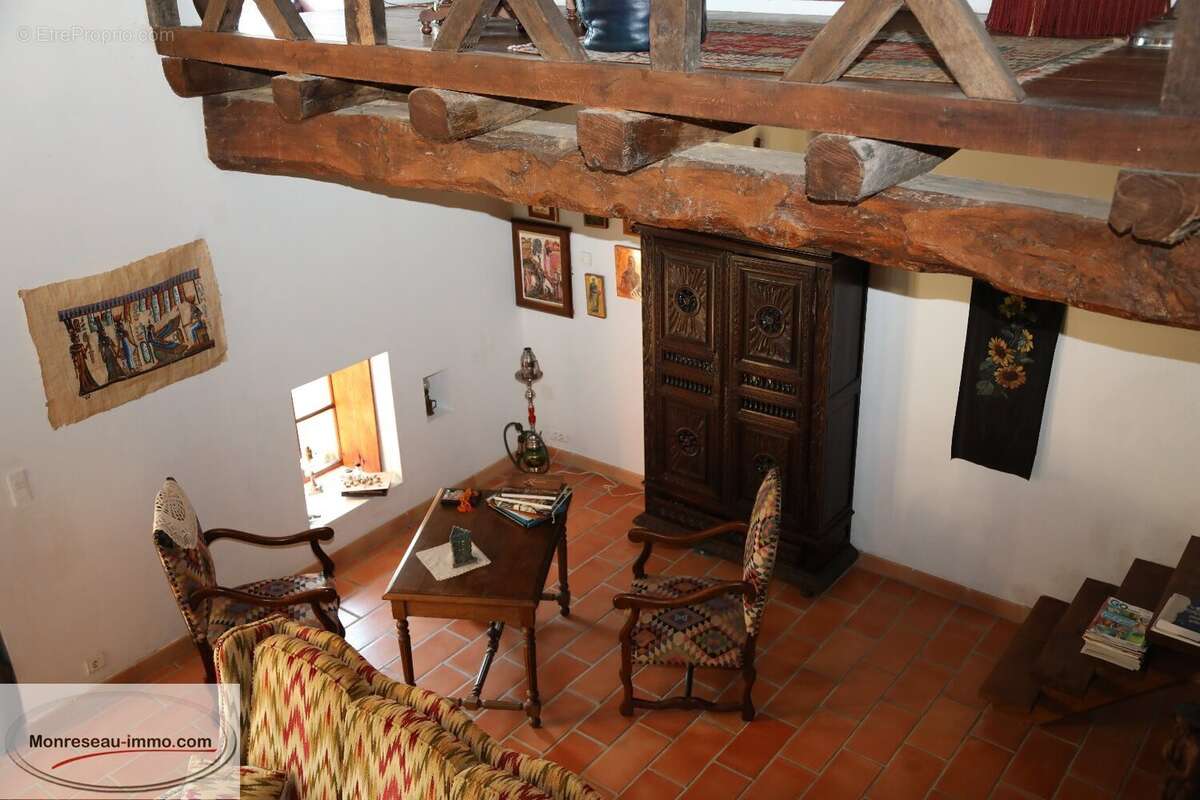 Maison à LA ROCHE-VINEUSE