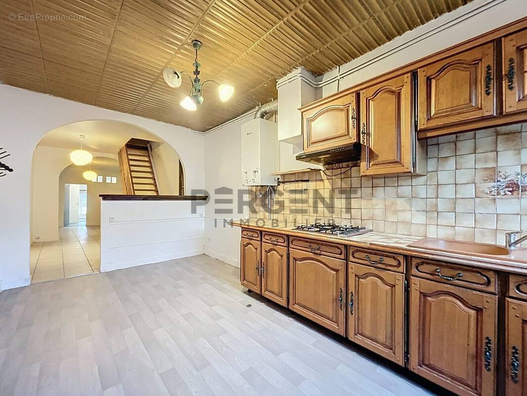 Maison à MONTCY-NOTRE-DAME