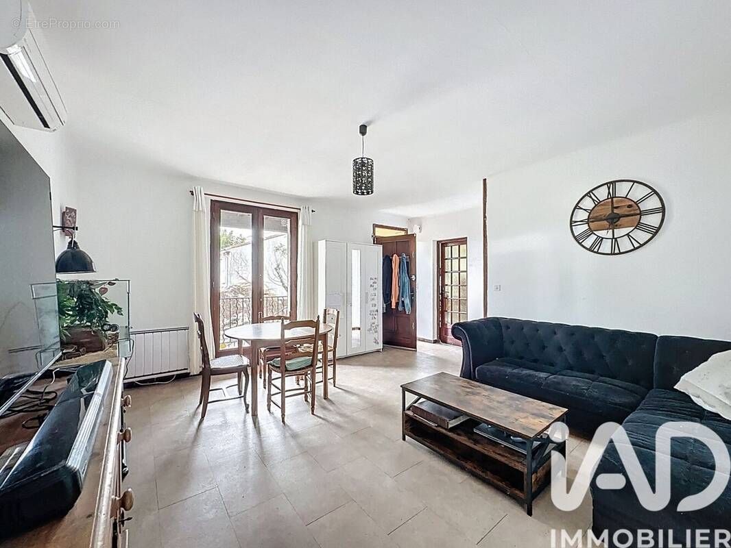 Photo 1 - Maison à SAINT-SATURNIN-LES-AVIGNON