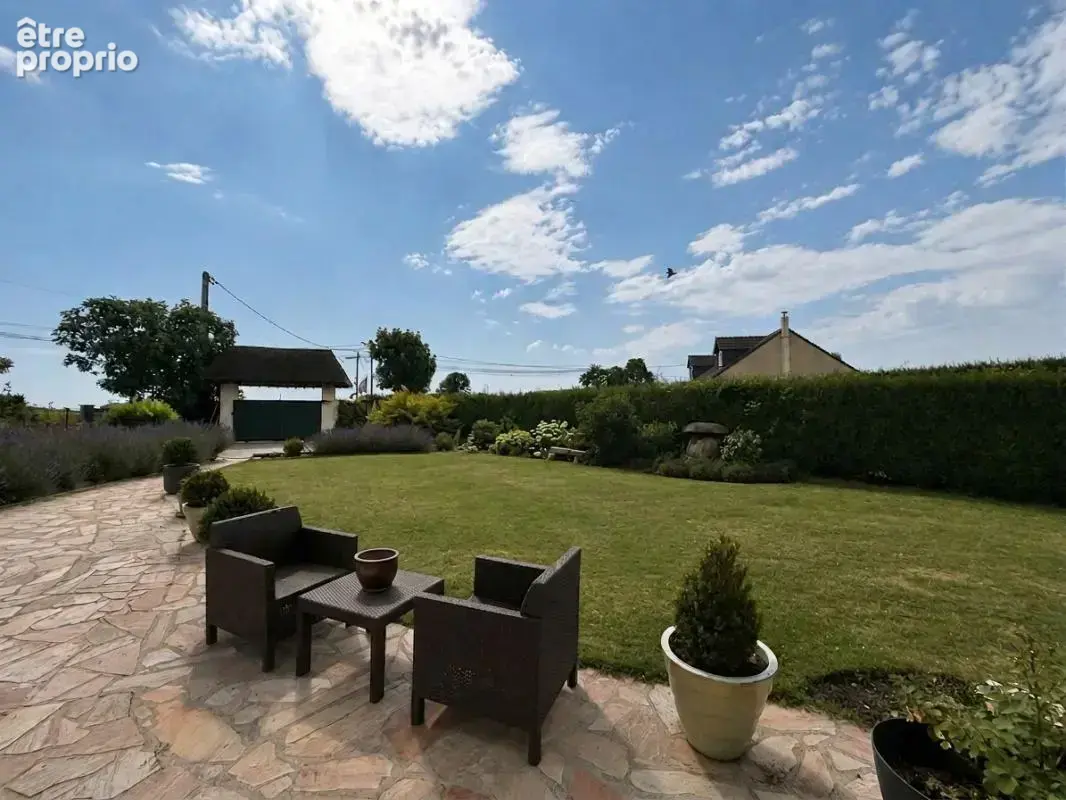 Maison de charme avec maisonnette indépendante - 184m2 Saint-Eloi-de-Fourques (27) - photo 2