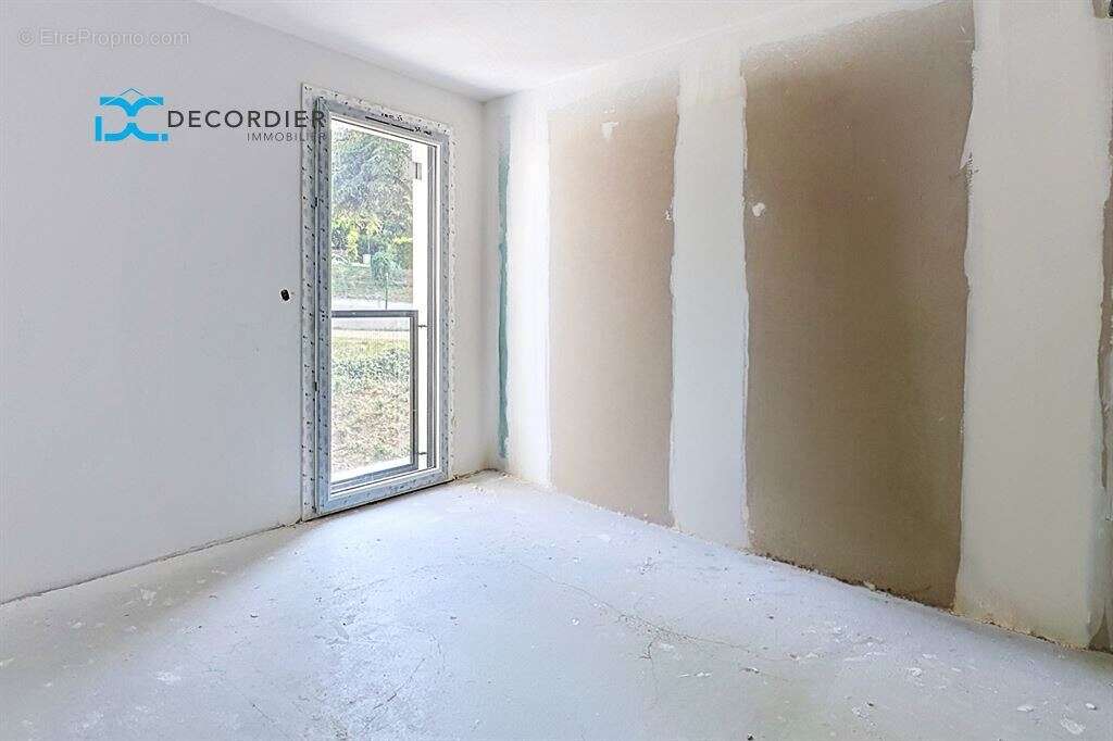 Appartement t5 neuvecelle neuf - photo 12