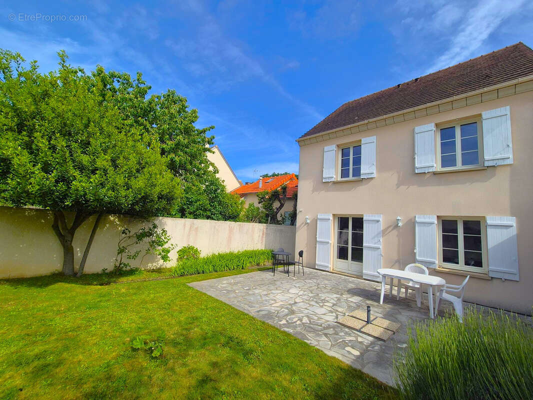 Maison à JOUY-EN-JOSAS