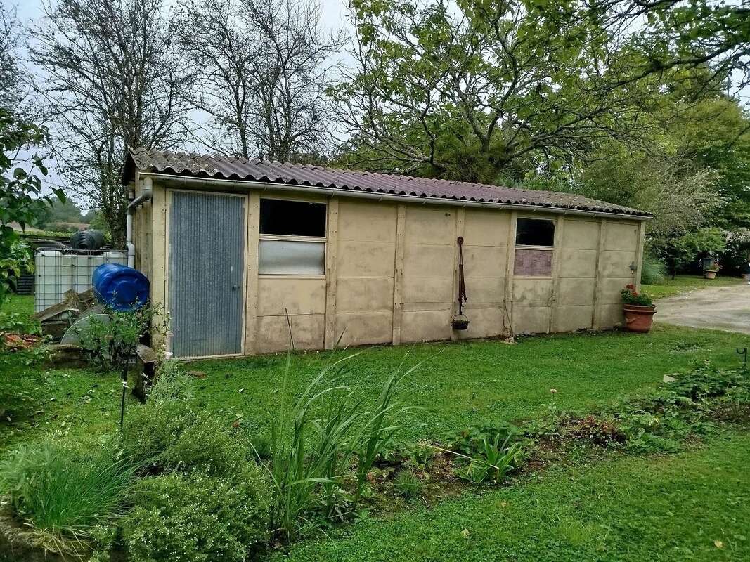 Maison à CHESSY-LES-PRES