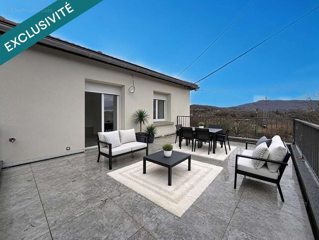 Photo 2 - Maison à RIVES