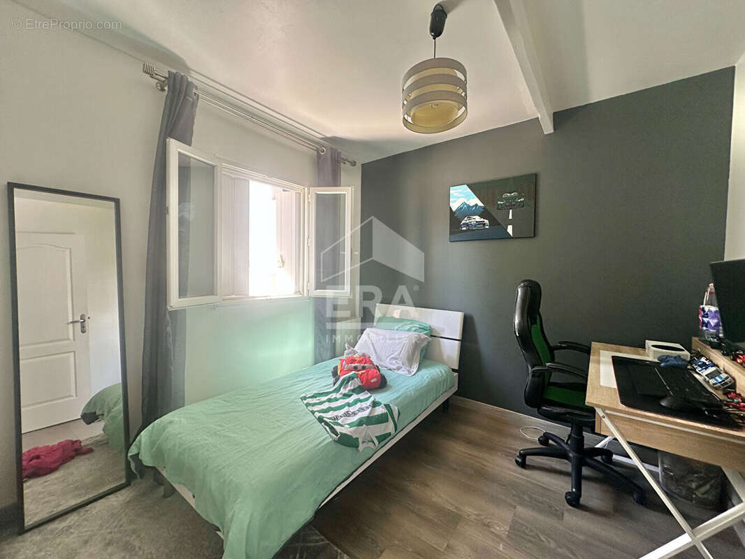 Maison à SARTROUVILLE