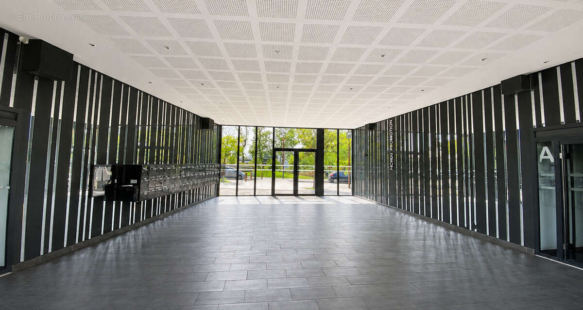 Balma à t3 standing avec terrasse 14 m2 - vue jardins - 2 parkings - photo 15