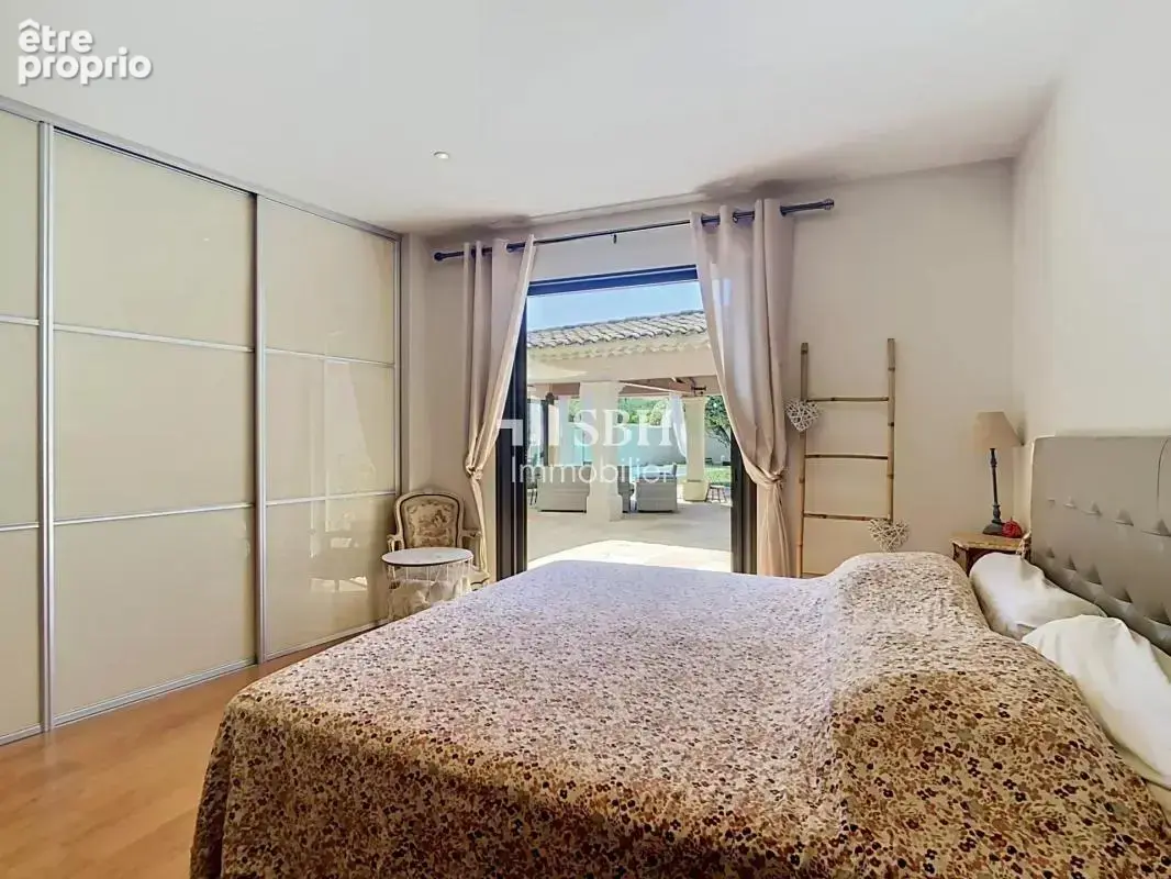 Élégante Propriété avec Piscine à Maubec - Vue Luberon - photo 14