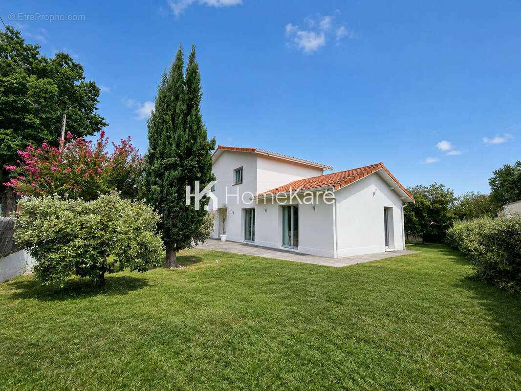 Maison à MERIGNAC