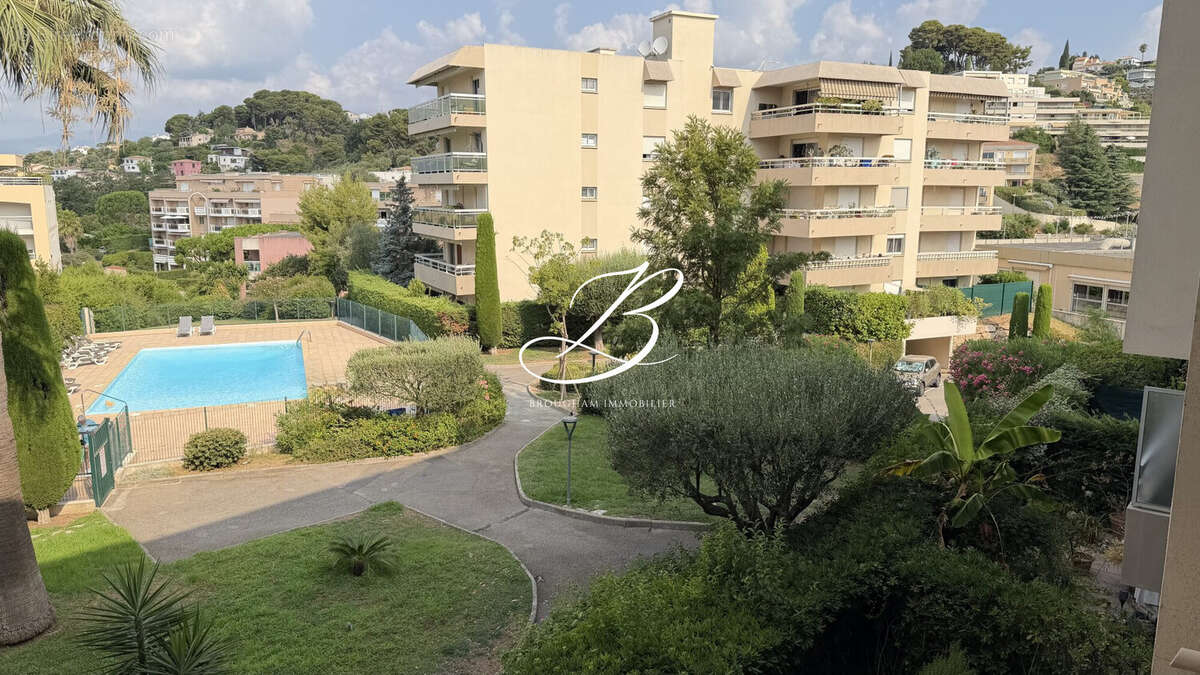 Appartement 93 m² à Saint-Laurent-Du-Var  - photo 2