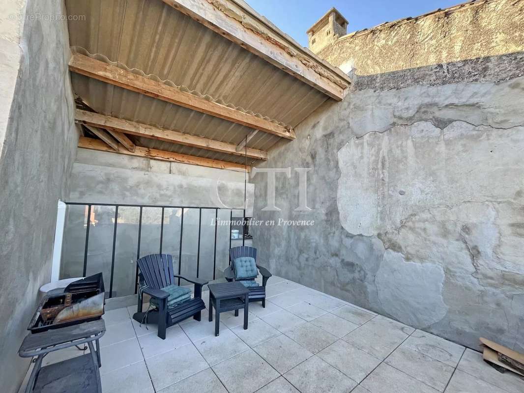 Maison à VAISON-LA-ROMAINE