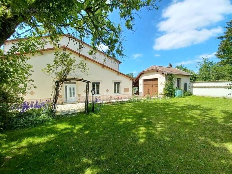 Maison à CONSENVOYE