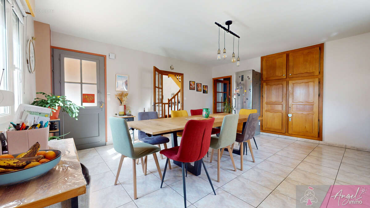 Maison à LAVANS-LES-DOLE
