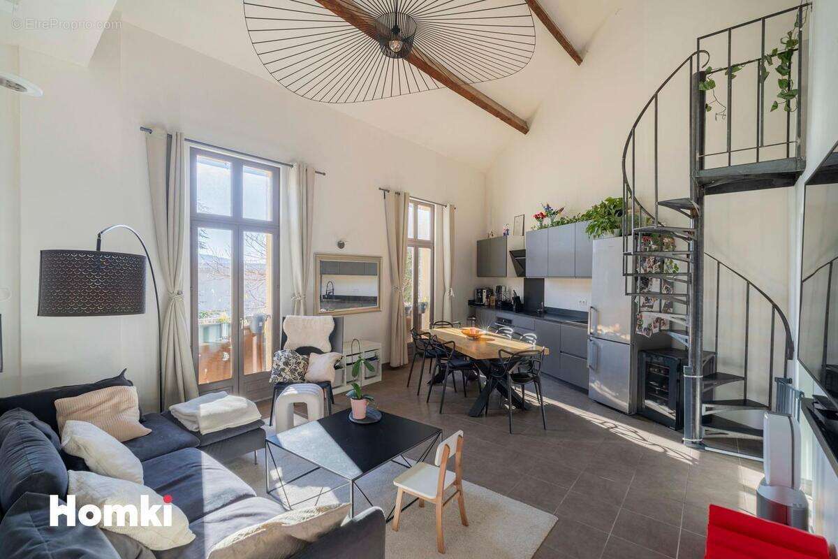 Appartement à MARSEILLE-12E