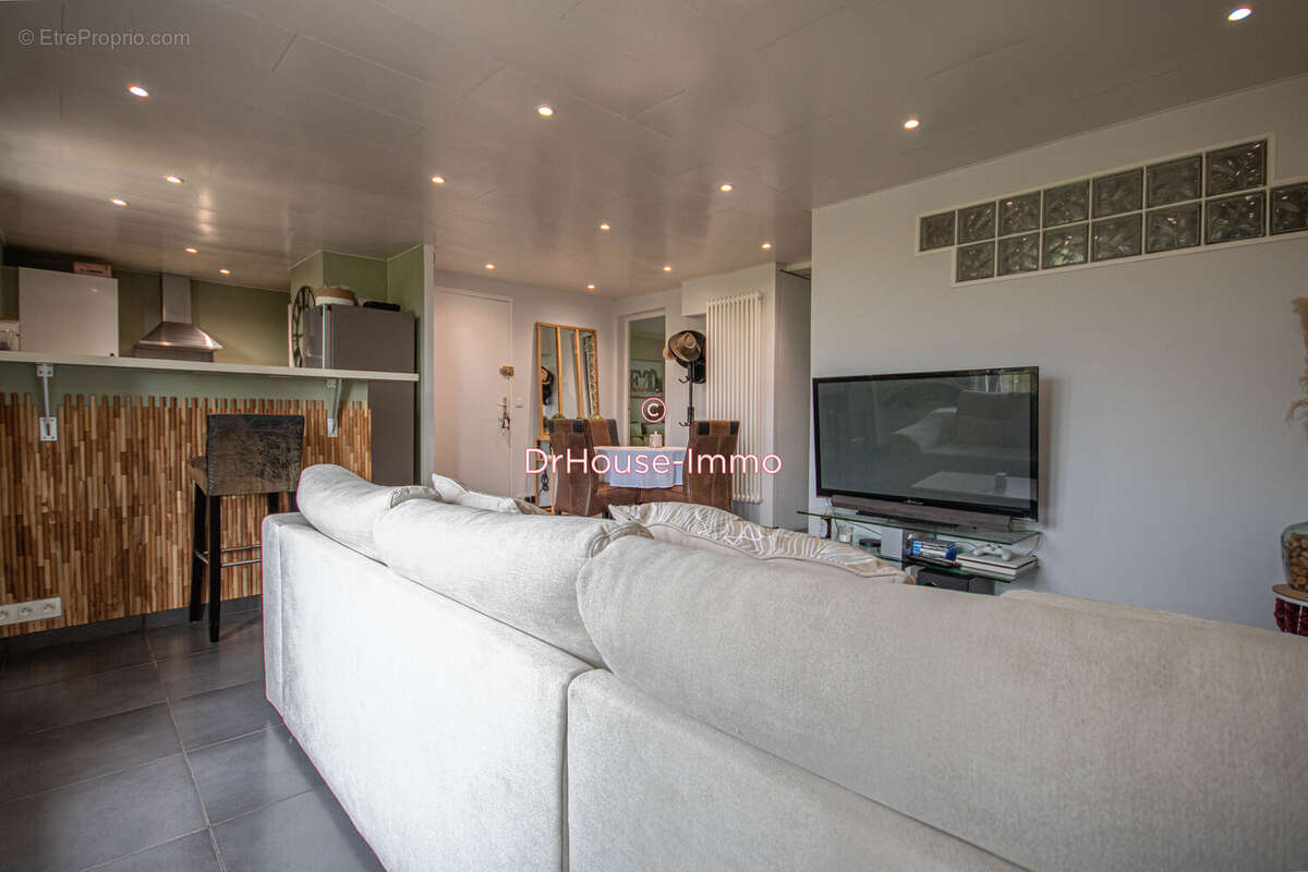 Appartement à IVRY-LA-BATAILLE
