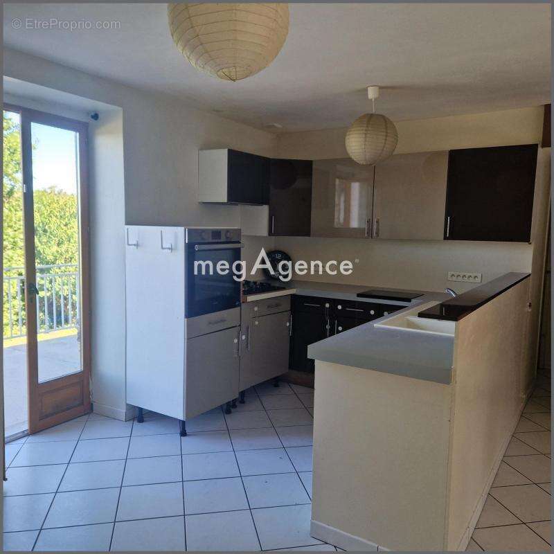 Maison à L&#039;ISLE-D&#039;ABEAU