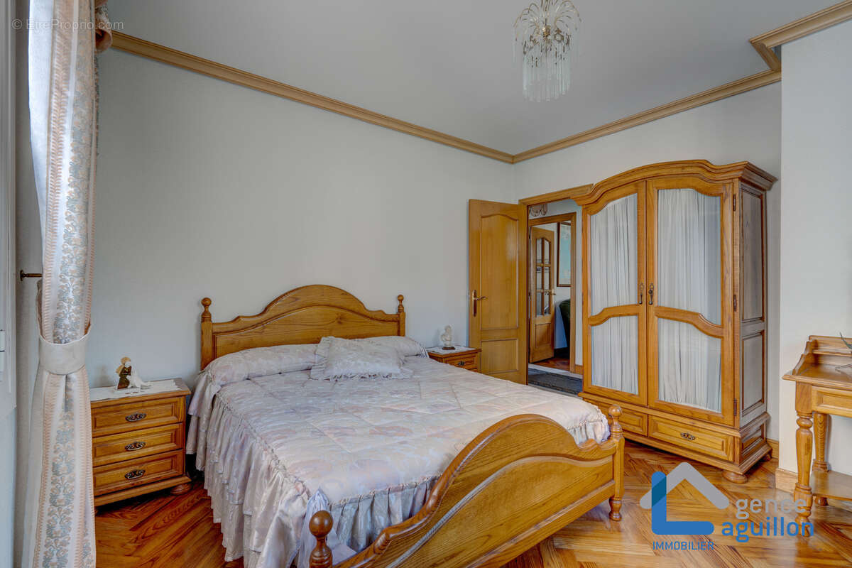 Hendaye  belle maison  de 151 m2 avec fort potentiel - photo 20