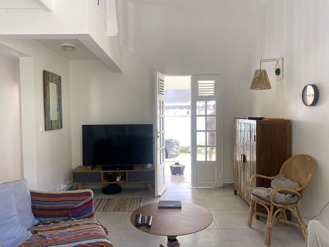 Maison à CAPESTERRE-DE-MARIE-GALANTE