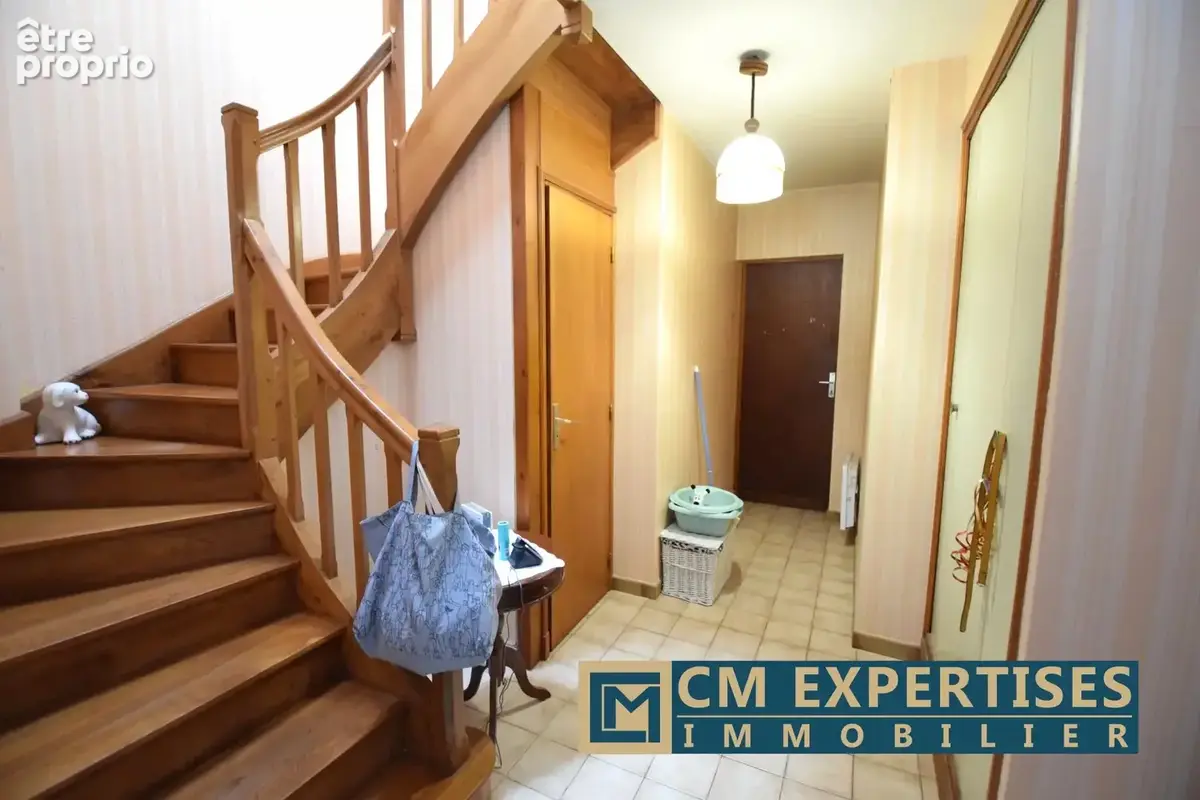  Maison avec jardin actuellement louée – Centre-ville de Saint-Astier (24) - photo 5