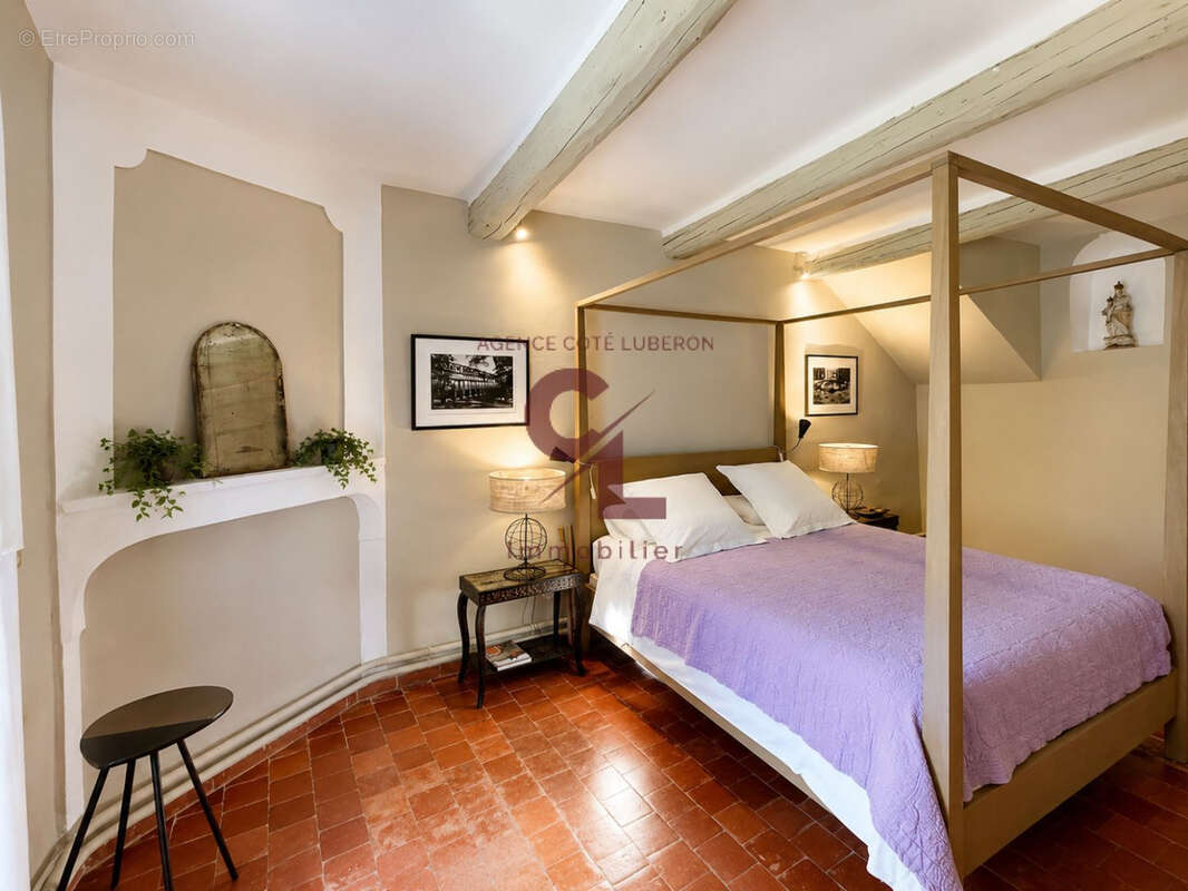 Maison 285 m² à Cabrieres-D'avignon  - photo 9
