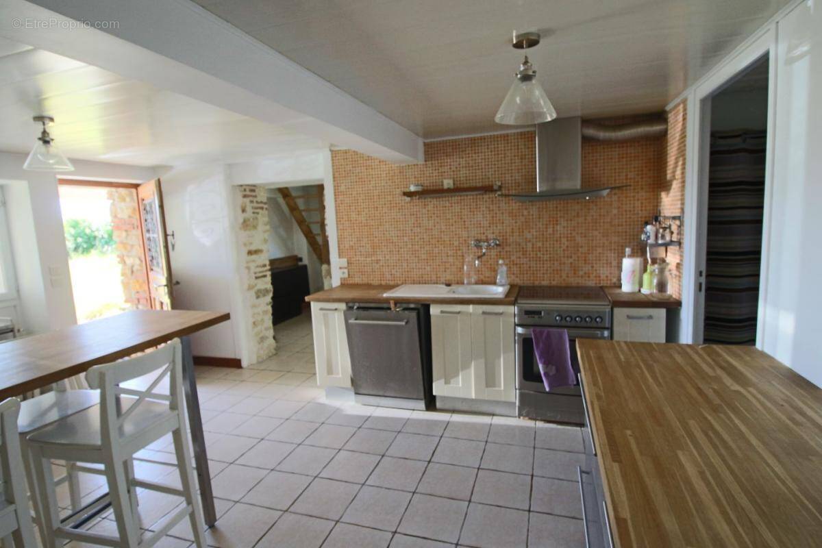 Maison à PUY-L'EVEQUE