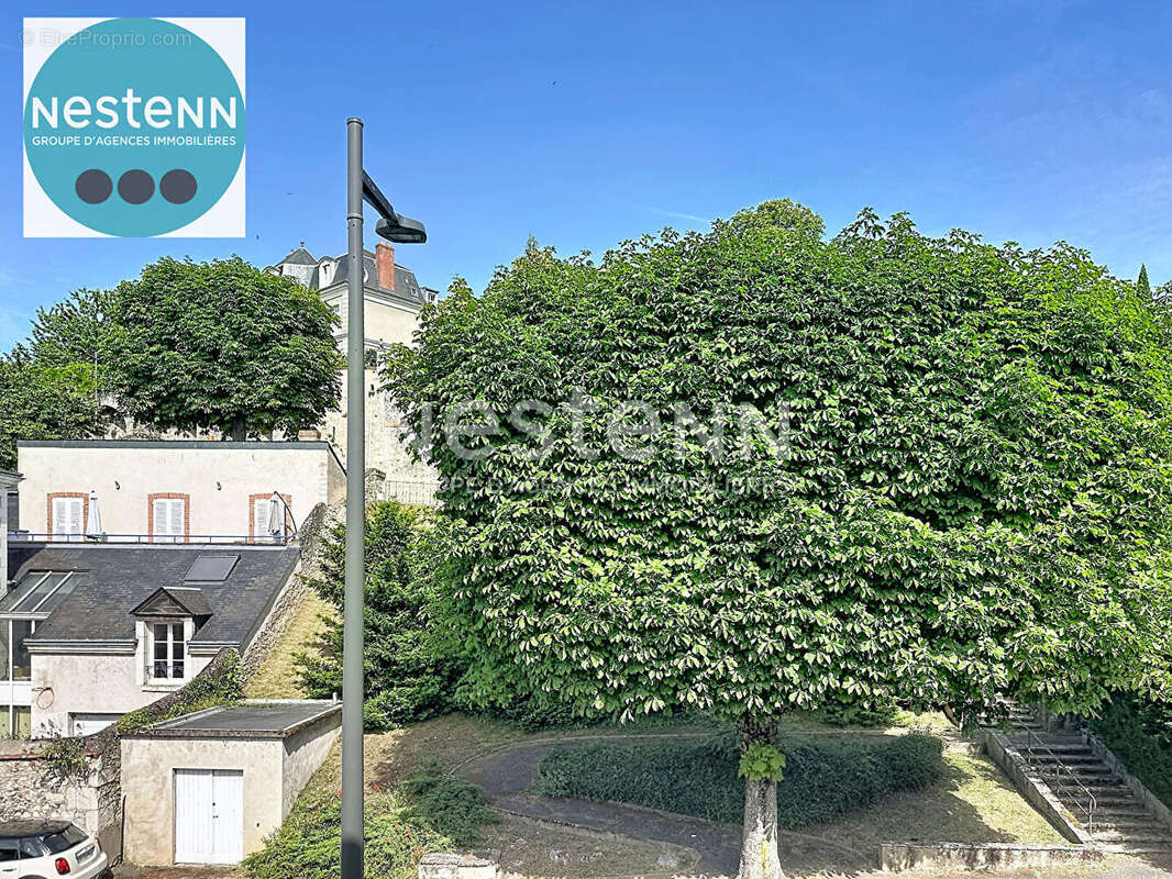 Au coeur de Blois Bel appartement avec terrasse Vue LOIRE, séjour spacieux, 3 chambres, cuisine équipée, garage et place de park - photo 8