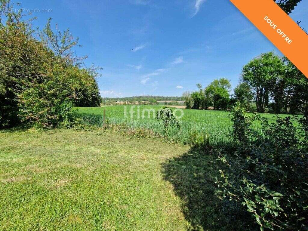 Longère en pierre, 3 pièces de 60 m² à Cast 29150 - photo 3