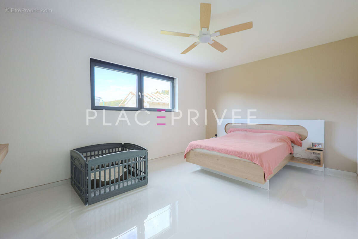 Maison à SAINT-LEONARD