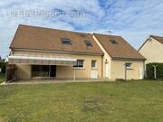 Maison à MONCE-EN-BELIN